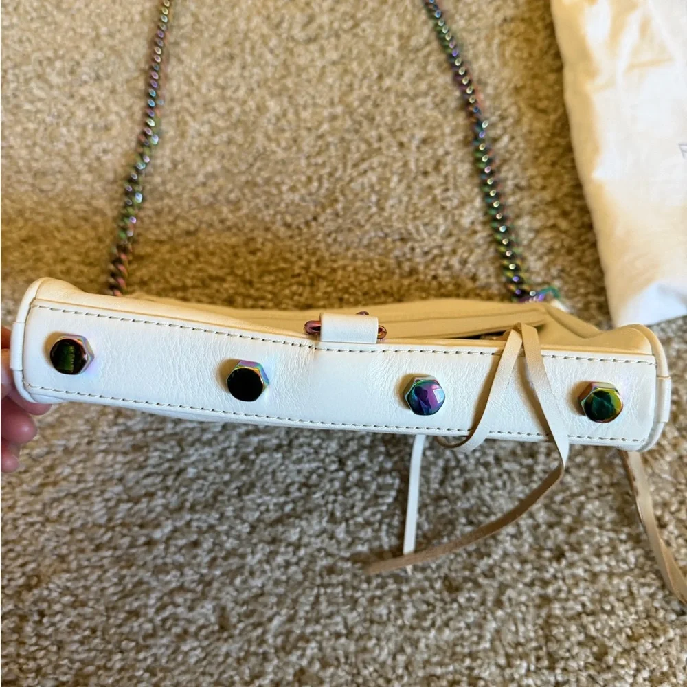 Iridescent White Mini Mac Rebecca Minkoff - Picture 7 of 11